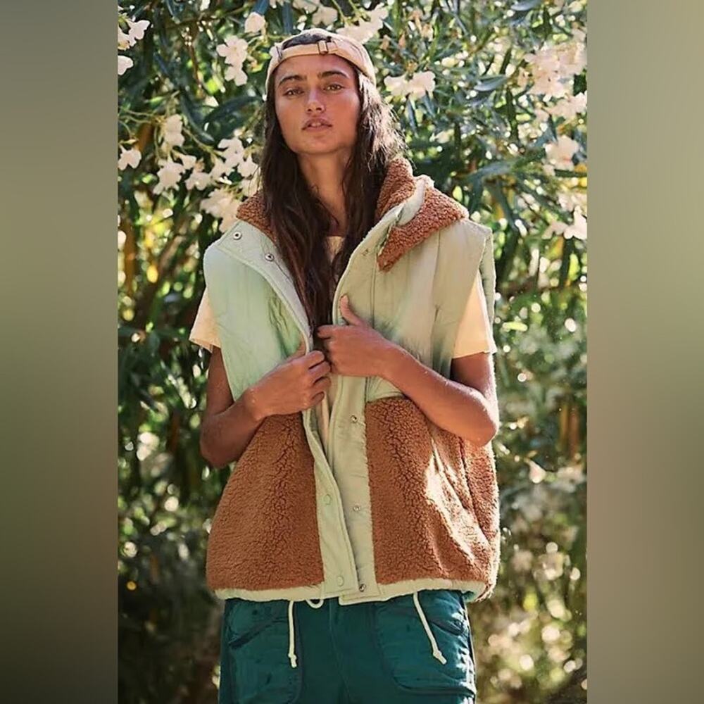 Free People Adventure Awaits Vest in Amber Combo L